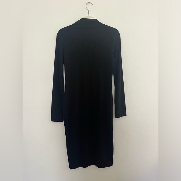 Black Mock Neck Ribbed Bodycon Dress☕️ - Picture 3 of 3